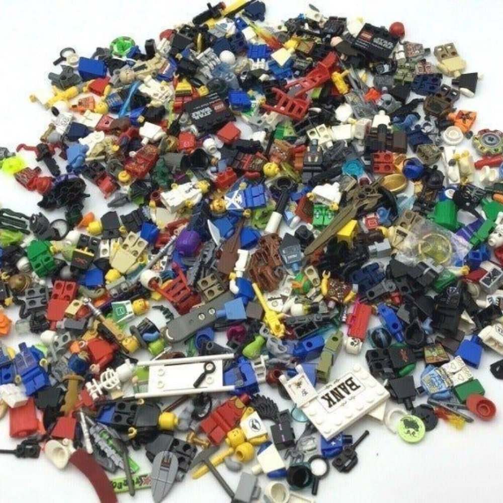20 Lego mini-figures lot w/ accessories